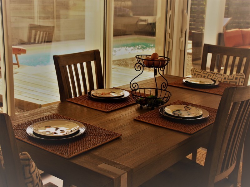 Moderna casa en venta a media cuadra del mar
